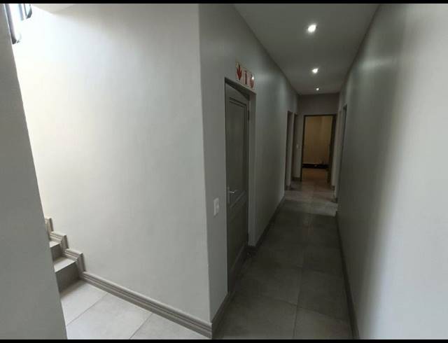 BUSINESS PROPERTY TO RENT IN HALFWAY HOUSE